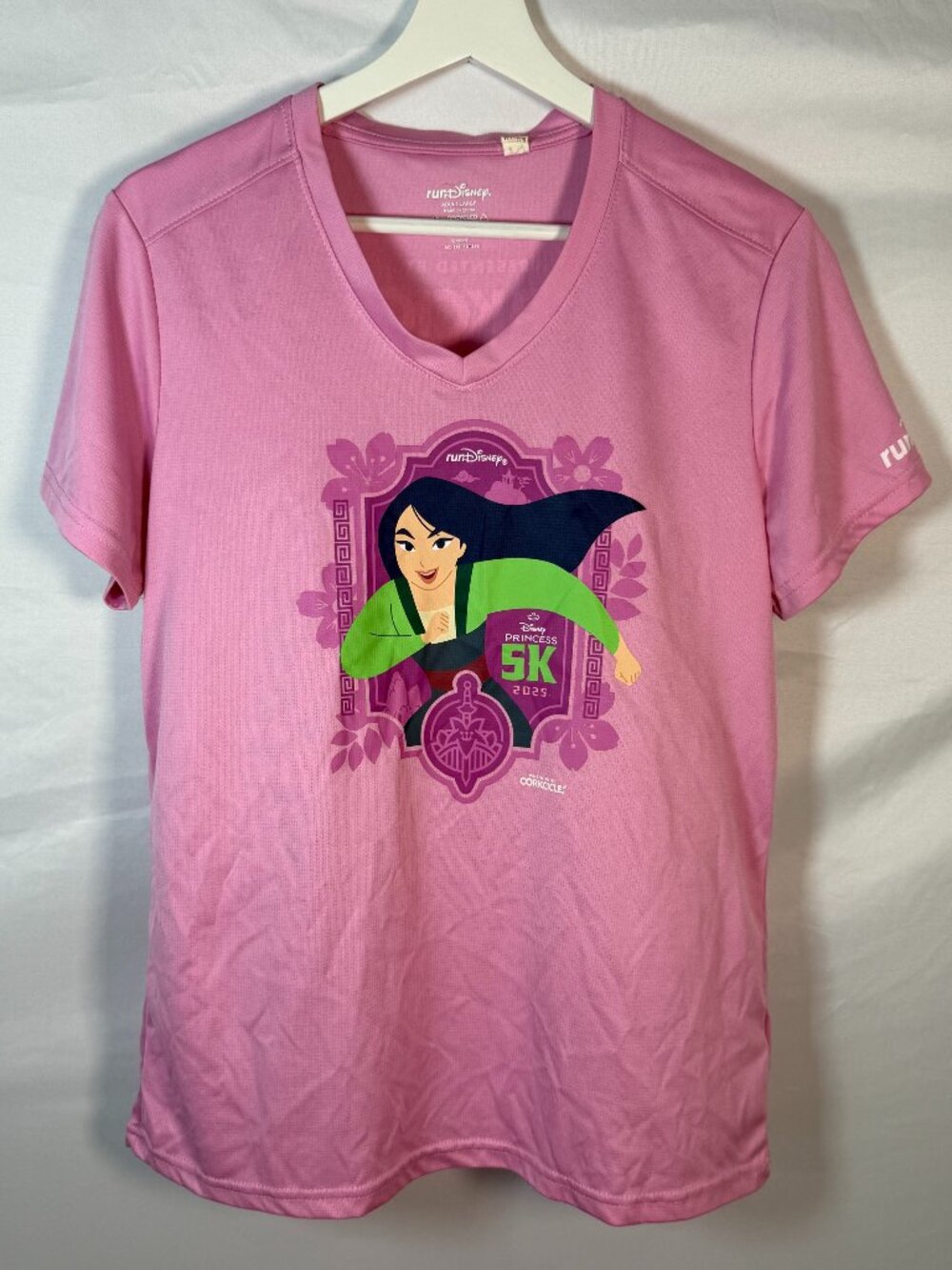 RunDisney Disney Princess Run 5K 2025 Mulan Short Sleeve Shirt Womens Large Pink